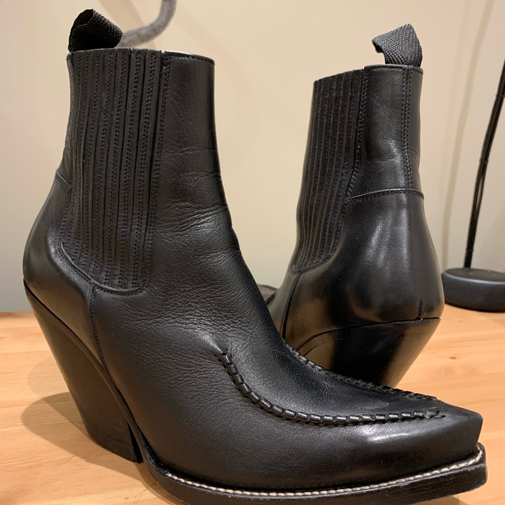 Celine Santiag ankle boots size 38